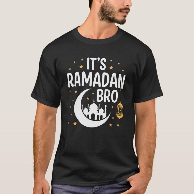 Ramadan Kareem Muslim Fasting Month Eid 2026 T Shirt (Framsida)