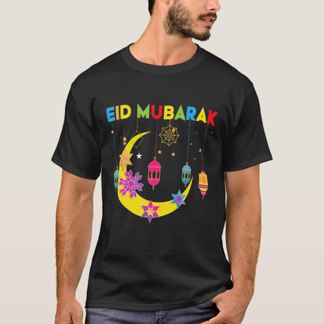 Ramadan Kareem Muslims Eid Mubarak Firande 202 T Shirt (Framsida)