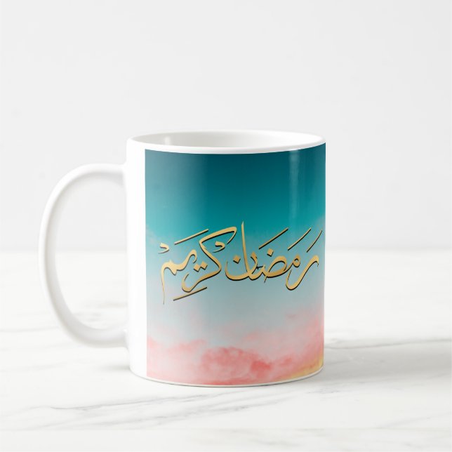 Ramadhan kareem på arabiska rosa och blå färgad kaffemugg (Vänster)