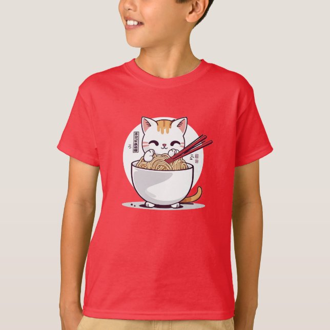 Ramen Cat Eating Noodles Design T-Shirt (Framsida)