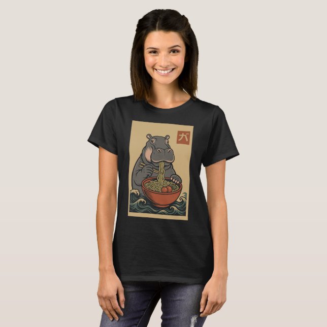 Ramen Noodle Eating: Hippo Women's T-Shirt (Hel framsida)