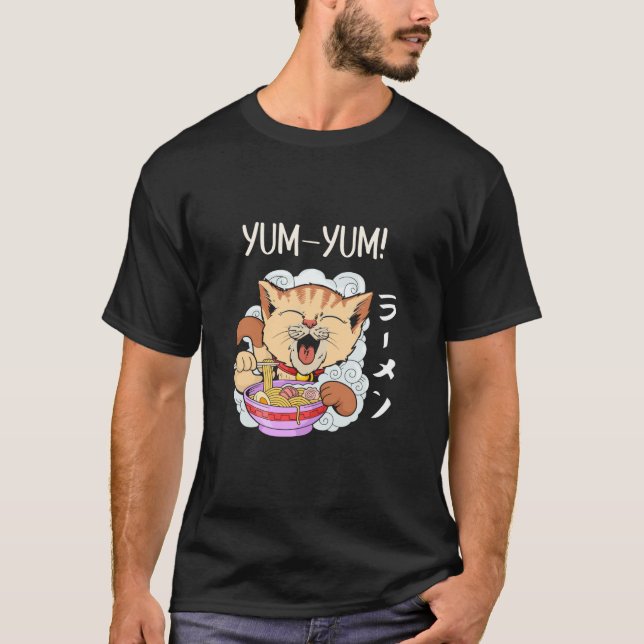 Ramen Noodles Cute Kawaii Cat Eating Ramen Noodle T Shirt (Framsida)