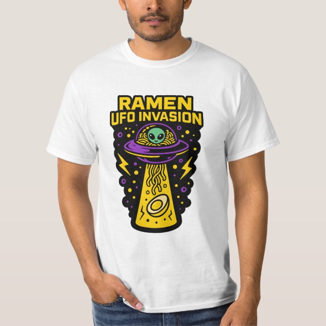 Ramen UFO-invasion – Slurp från himlen T Shirt (Framsida)