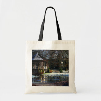 Rams Woerthe Tea House bti Tygkasse