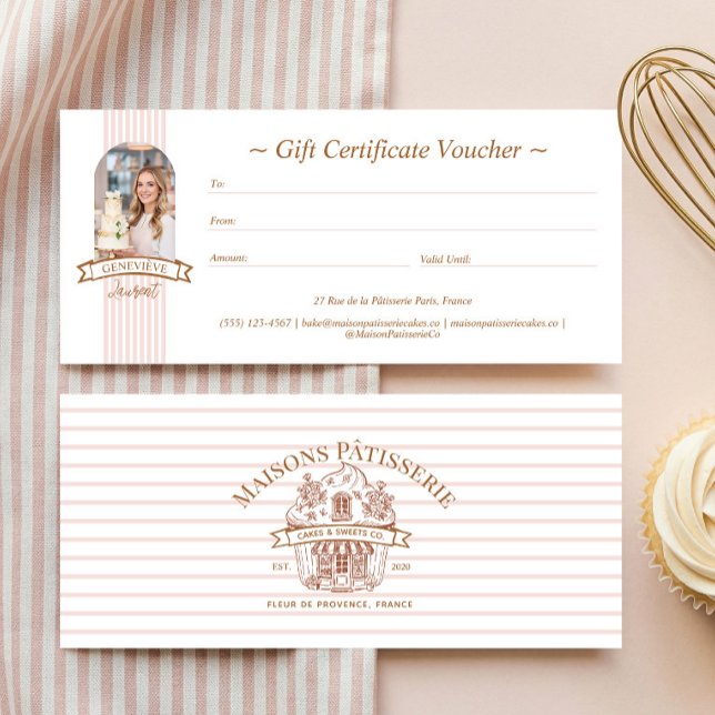 Randig blommig Cupcake Bakbutik Presentkort (Stripe Floral Cupcake Bakery Shop Gift Certificate)