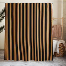 Randig minimalistisk svart