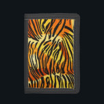 Randigt mönster för tigerpälstryck<br><div class="desc">Denna moderiktiga plånbok presenterar ett randigt tigertryckmönster med svart djura randar på en mycket ljus orange, en gult och en kräm- pälsbakgrund. Komma med ut vild katt i dig med denna coolakattdjurdesignen. Det är den sätta en klocka på perfekten, original söker efter djur älskare. Kontrollera vårt shoppar för att matcha...</div>