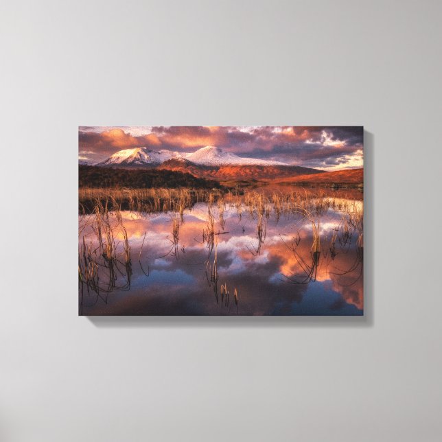Rannoch Moor Black Mount Orange Glow  Canvastryck (Framsida)