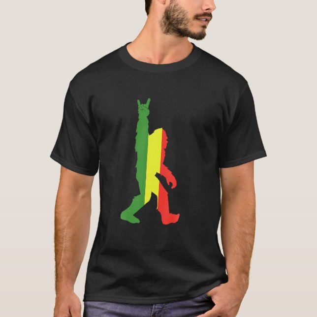 Rasta Bigfoot Rock and roll för Sasquatch Believer T Shirt (Framsida)