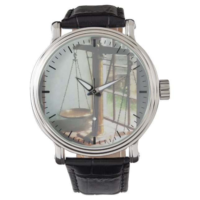 Rättsliga skalor armbandsur (Framsida)