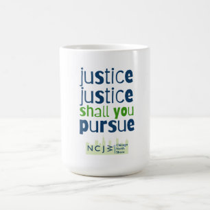 Rättvisa, rättvisa ska ni följa 15 oz Mugg