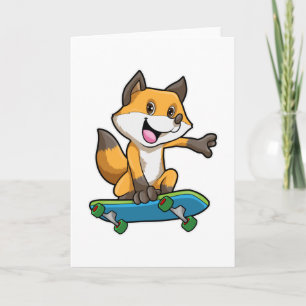Räv som skateboardåkare med skateboard kort
