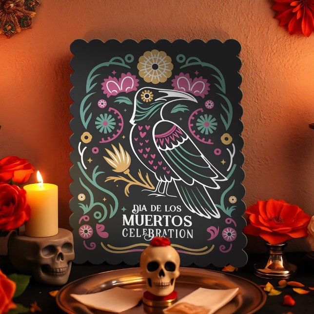 Raven & Calavera Dio De Los Muertos Firande Inbjudningar (Vibrant Dia de los Muertos invitations w/ raven and calavera skull, adorned with hearts and flowers)