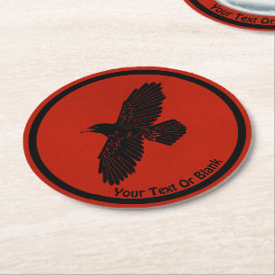 Raven On Red Underlägg Papper Rund