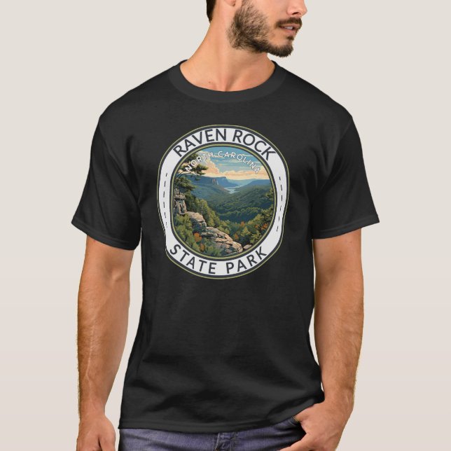Raven Sten State Park North Carolina Travel Badge T Shirt (Framsida)
