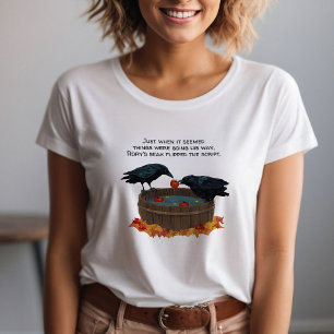 Ravens Bobbing for Apples Roligt Fall Harvest Meme T Shirt