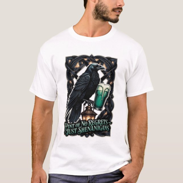 Raven's Shenanigans Emerald Pint Tee (Framsida)