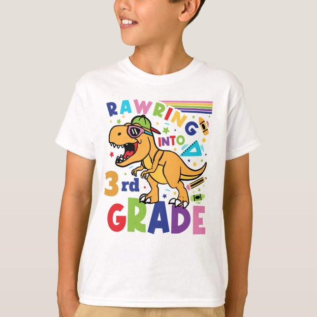 Rawring in i tredje Klass Back to school Kids T Shirt (Framsida)