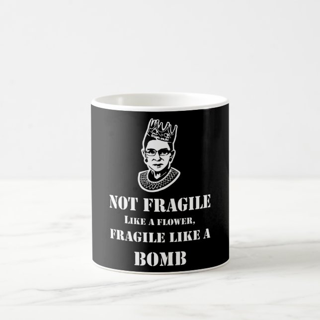 RBG-konst som en bombfeministisk illustration Kaffemugg (Center)
