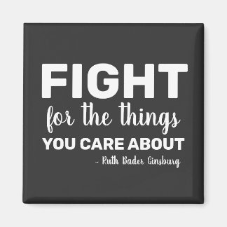 RBG Ruth Bader Ginsburg citerar feministiska liber Magnet