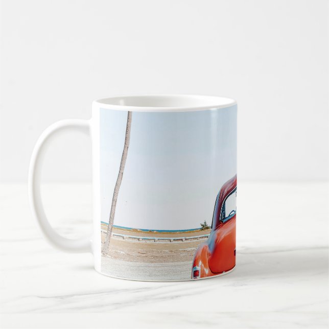 Re-skalbaggar bredvid kokokosnöt träd kaffemugg (Vänster)