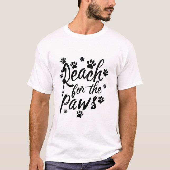 Reach for Tass typography T Shirt (Framsida)