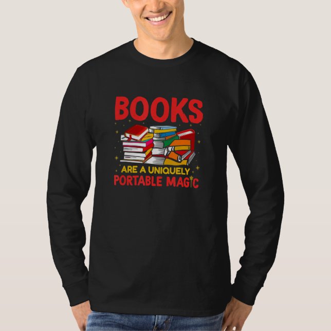 Reading adventure book readers apparel motivationa t shirt (Framsida)