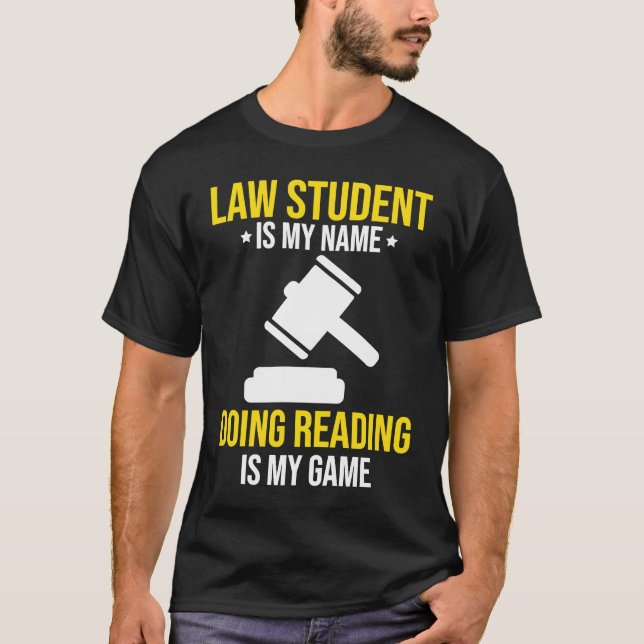 reading is my game law Student T Shirt (Framsida)