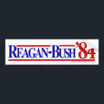 Reagan Bush 84 Bildekal<br><div class="desc">Denna Reagan Bush 84 klistermärke ska show din lust att gå tillbaka till den konservativa Reagan revolutionen. Sätt en av dessa på din bil för GIpperen!</div>