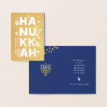 Real Foil Card lycklig Hanukkah Folierat Kort<br><div class="desc">Vår Hanukkah Hälsning Real Foil Card är ett elegant för att önska familj och vänner en Lycklig Hanukah i stil. Den här festliga, roligt, moderna designen omfattar en Menorah, Dreidel, en jellabukt och omsluten gåva tillsammans med snöflingor som judiska stjärnor. Real Foil tar kortet till nästa nivå. Anpassa med din...</div>