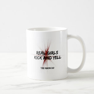 Real Girls Kick och Yell Coffee Mugg