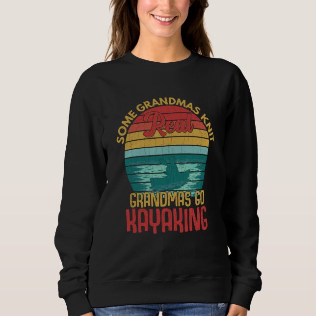 Real Grandmas Go Kayaking Fun Kayak Kayaker Boatin T Shirt (Framsida)