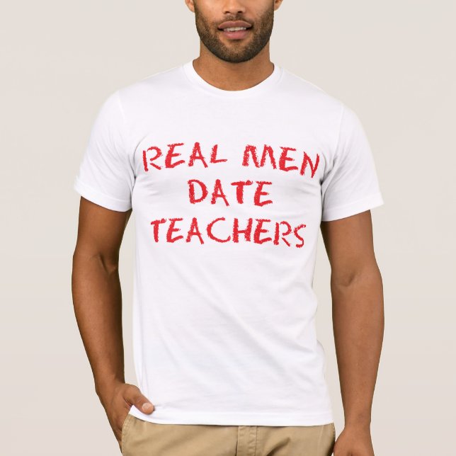 Real Manar Date Teacher Red Funny Tee (Framsida)