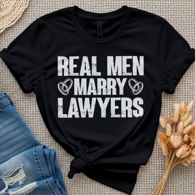 Real Manar Marry Lawyers Makfe Funny Lawyer T Shirt (Skapare uppladdad)