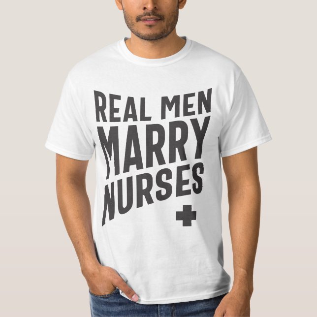 Real Manar Marry Nurses T Shirt (Framsida)