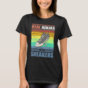 Real Ninjas Bära Sneakers Vintage Shoe Avslappnad T Shirt