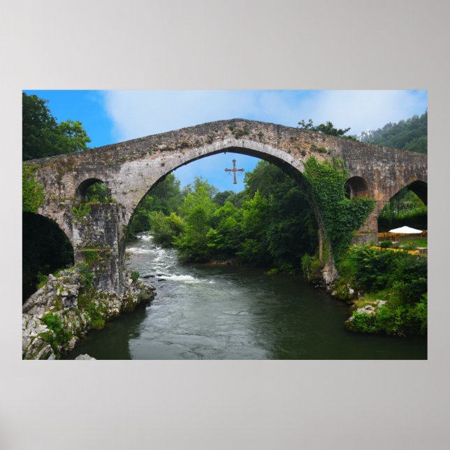 Real Spain- Puente romano de Cangas de Onís Poster (Framsidan)