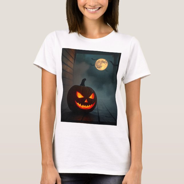 Realistic Pumpkin Glow – Scary & Stunning Look T Shirt (Framsida)