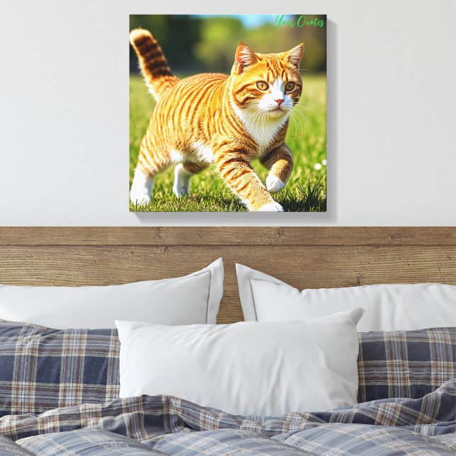Realistisk orange tabbykatt i solig äng canvastryck (Insitu (sovrum))
