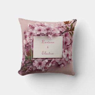 Realistisk Rosa Körsbärsblomsgren med blad Kudde