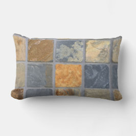 Realistiskt kritisera belägger med tegel lumbarkudde