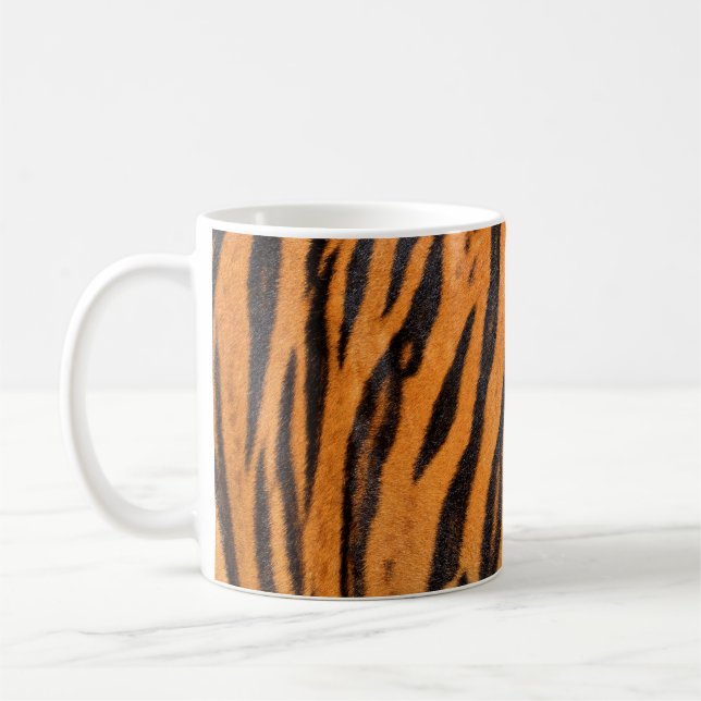 Realistiskt tiger skin struktur. kaffemugg (Vänster)