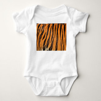 Realistiskt tiger skin struktur. t shirt