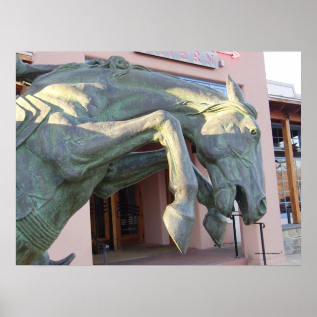 Rearing Horse Statue Poster (Framsidan)