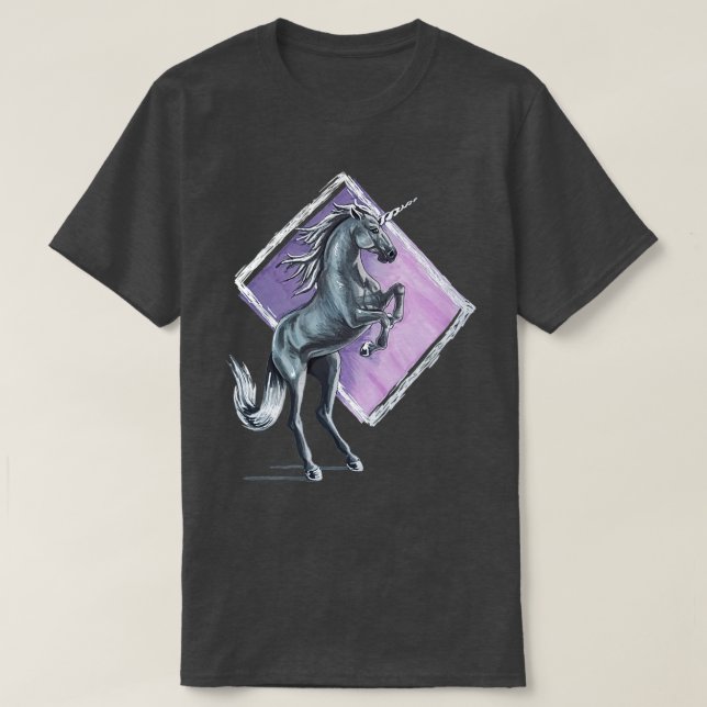 Rearing White Unicorn T Shirt (Design framsida)