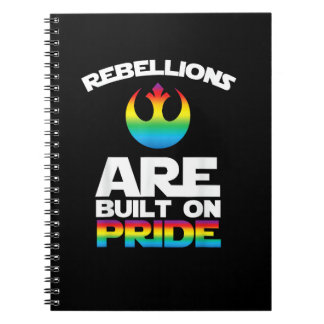 _Rebellisioner är Byggt på Pride_ Gay pride T-Shir Anteckningsbok