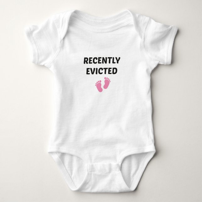 Recently Evicted,baby gift new baby evicted T Shirt (Framsida)