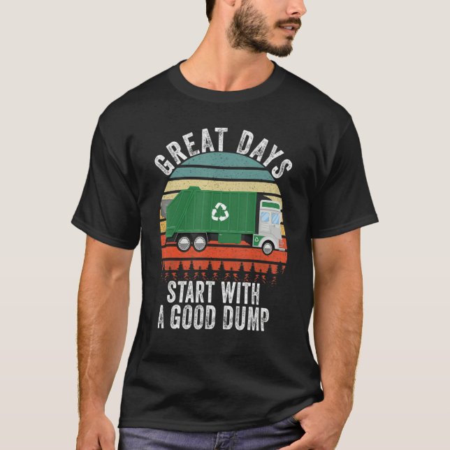 Recycling Garbage Truck Trash Collector  Recycling T Shirt (Framsida)