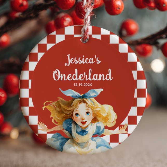 Red Alice in ONEDERLAND First Christmas Photo Julgransprydnad Keramik (Skapare uppladdad)