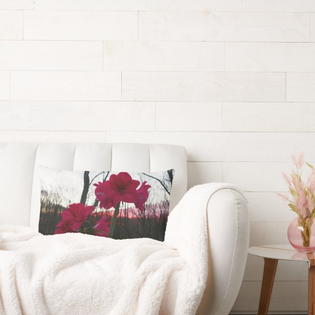 Red Amaryllis och Winter Sunrise Lumbarkudde (Soffa)